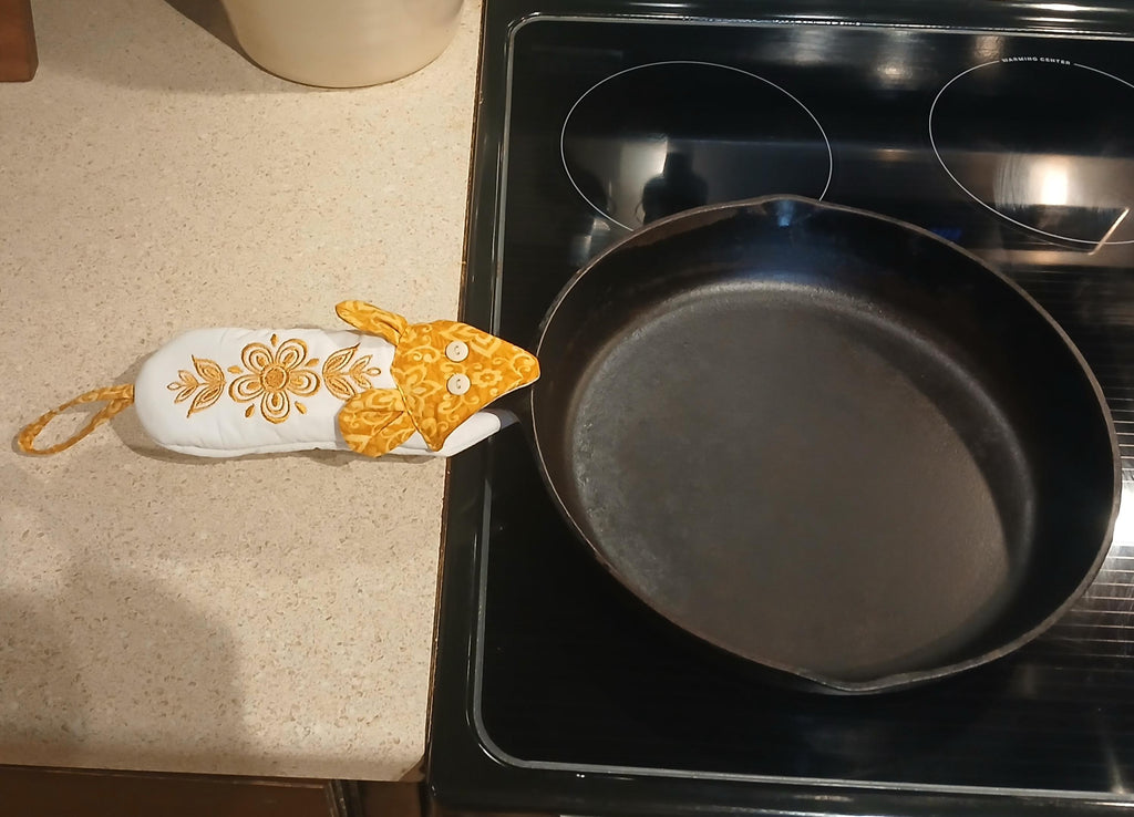 Handle Cover for Cast Iron Pans: Inspired by Pyrex Butterfly Gold