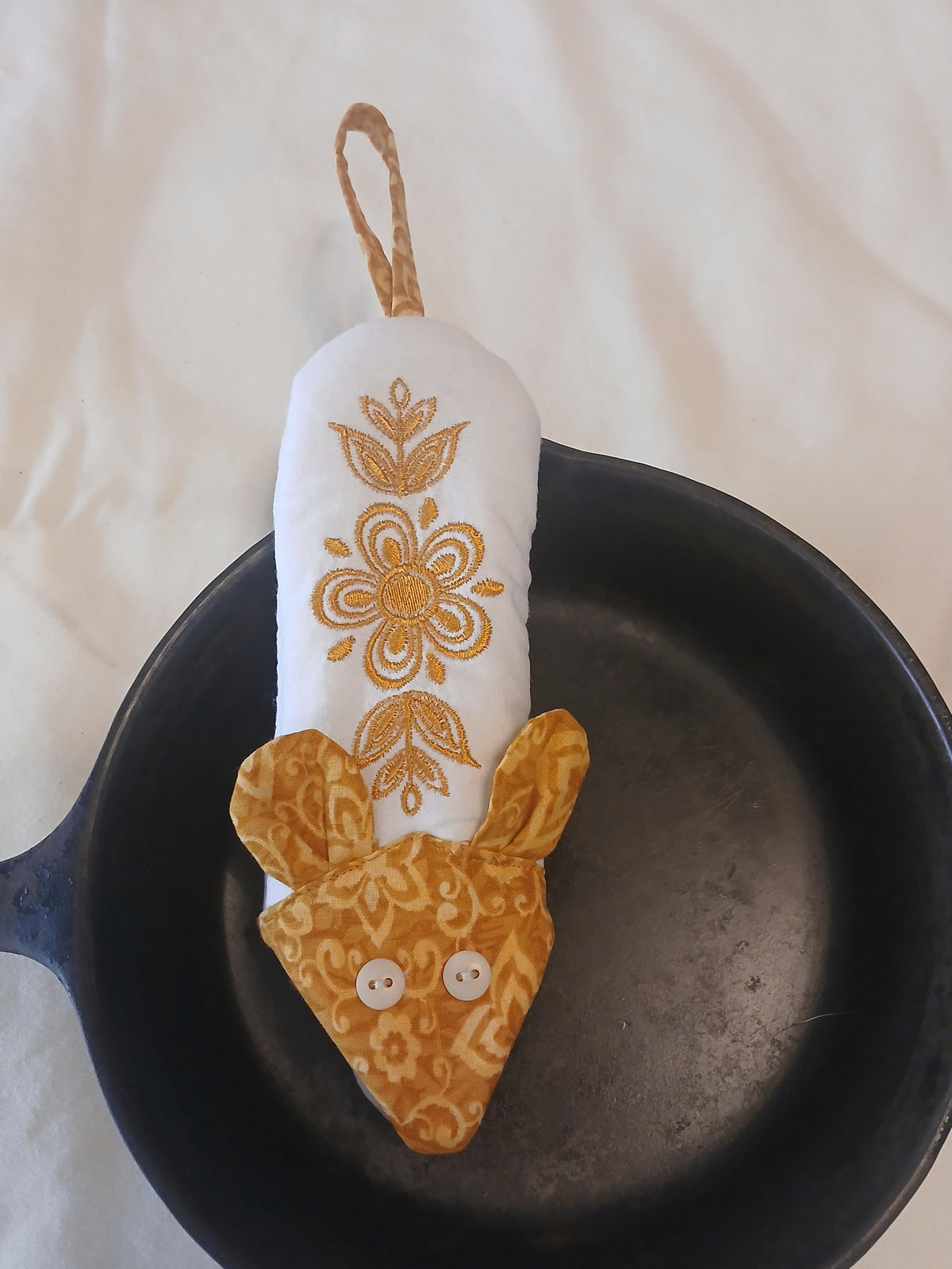 Handle Cover for Cast Iron Pans: Inspired by Pyrex Butterfly Gold