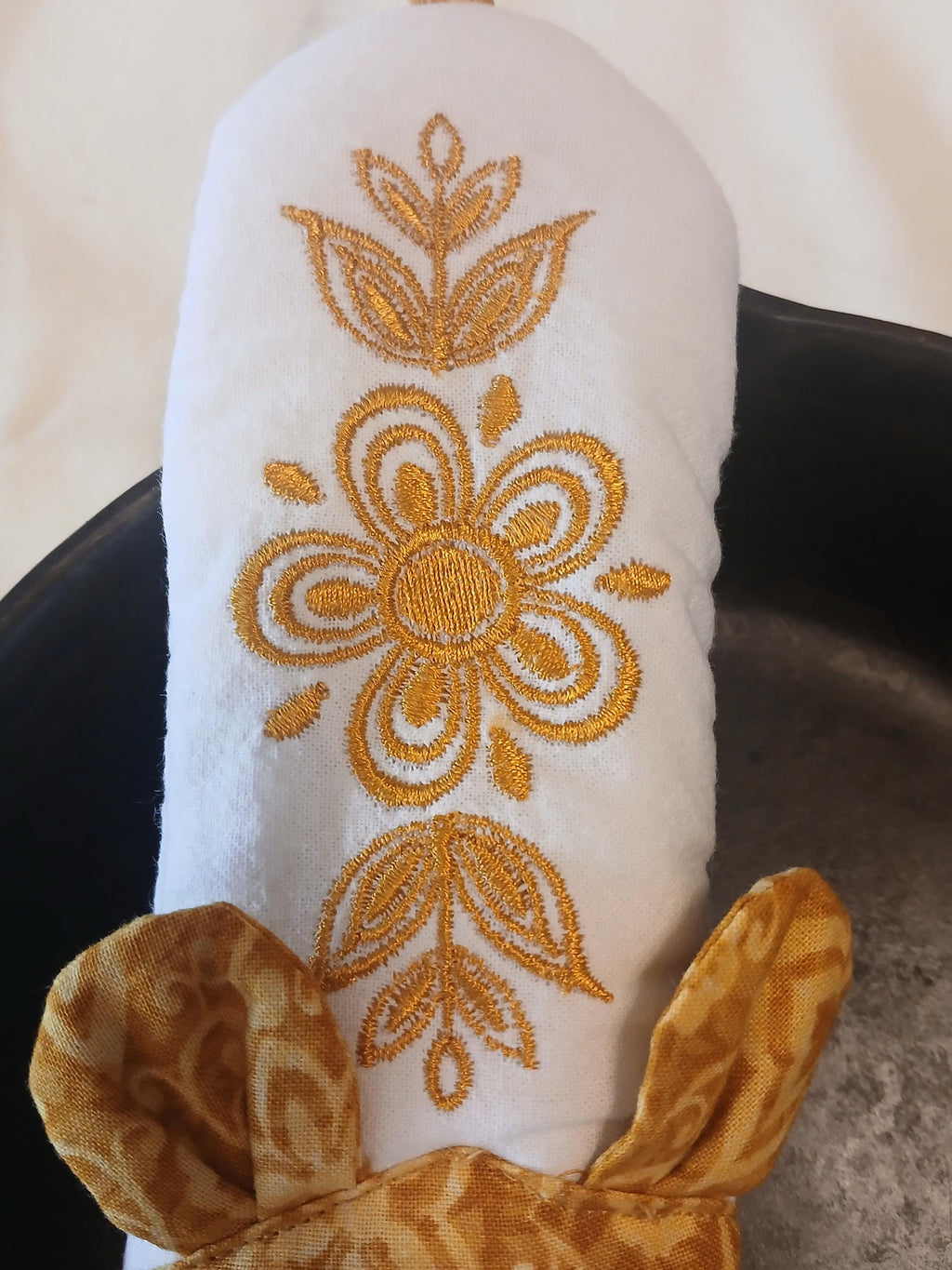 Handle Cover for Cast Iron Pans: Inspired by Pyrex Butterfly Gold