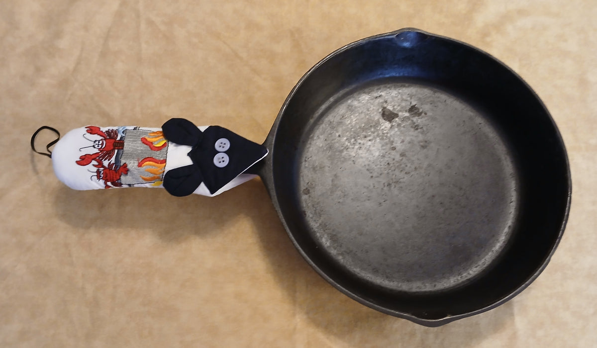 Embroidered Crawfish Mouse-Shaped Skillet Handle Potholder