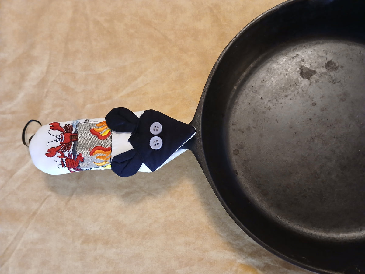 Embroidered Crawfish Mouse-Shaped Skillet Handle Potholder